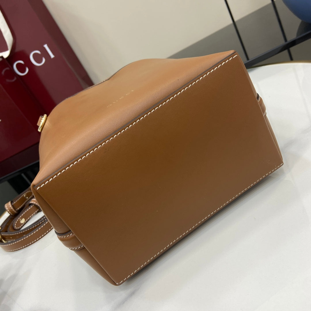 Gucci 古馳GG Emblem系列