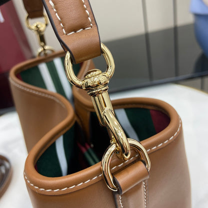 Gucci 古馳GG Emblem系列