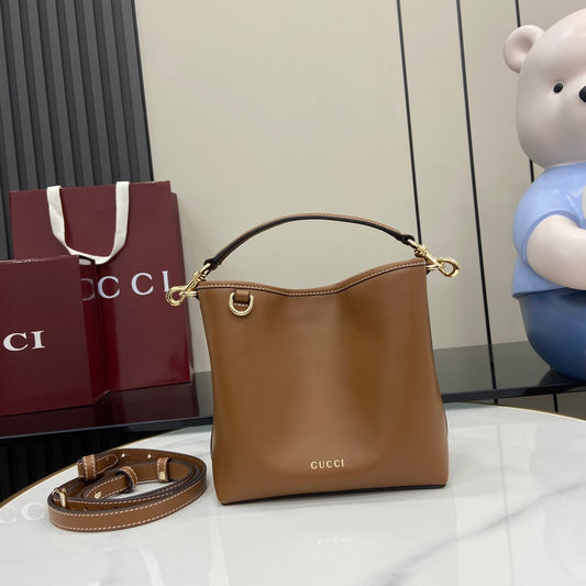 Gucci 古馳GG Emblem系列