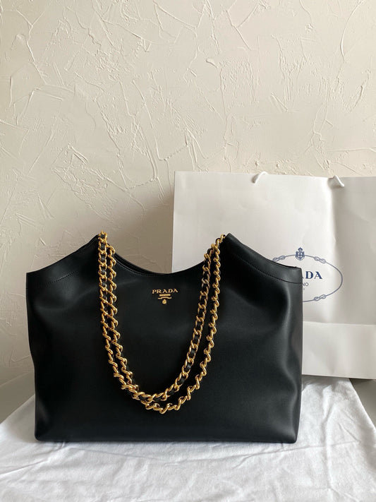 𝗣𝗿𝗮𝗱𝗮 普拉達中古托特鏈條包