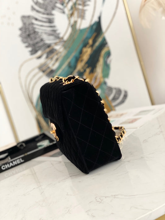 Chanel 香奈兒絕版大金扣包